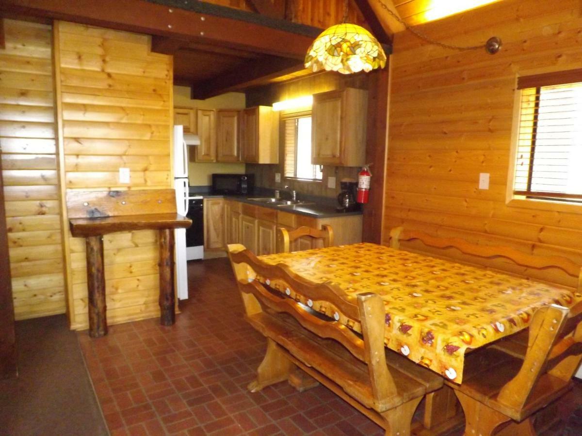Arizona Mountain Inn & Cabins Флегстафф Екстер'єр фото